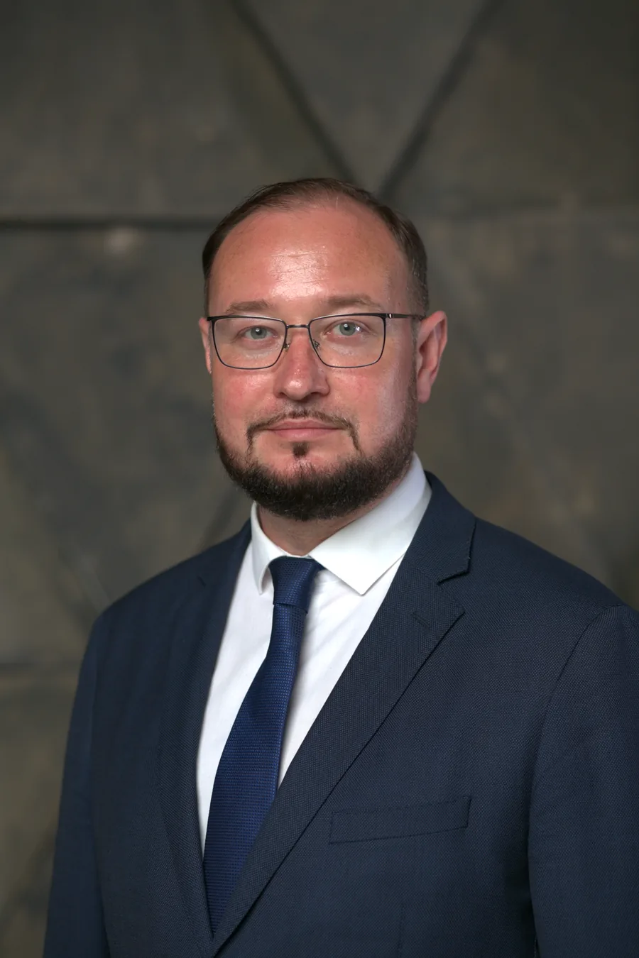 Сергей Месяцев